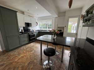 Breakfast Kitchen- click for photo gallery